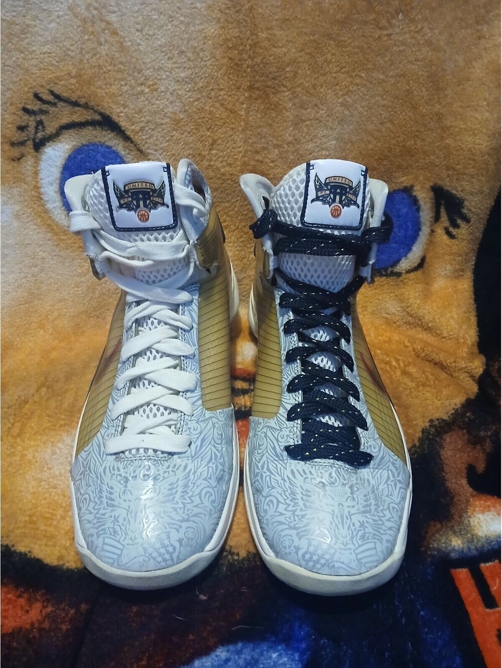 Nike Zoom Kobe IV Protro White Gold Basketball Shoes Size 10